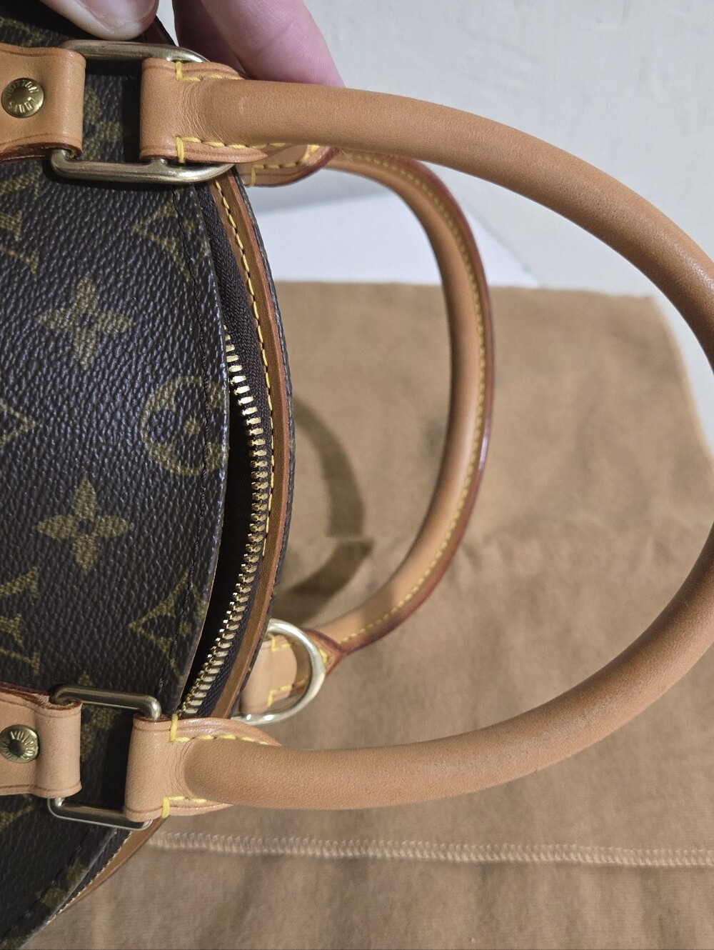Louis Vuitton Ellipse PM Monogram Top-Handle Bag - Picture 5 of 11
